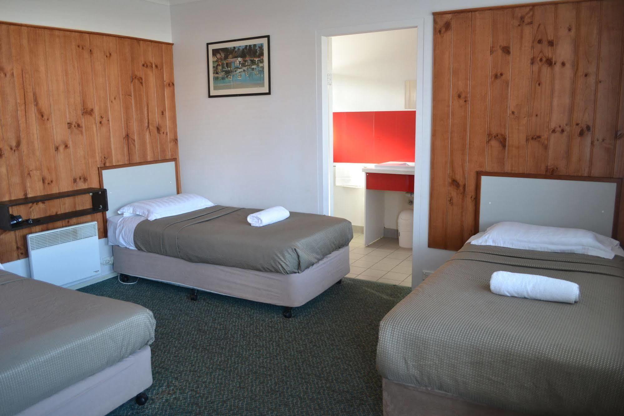 Hobart Tower Motel Exteriör bild