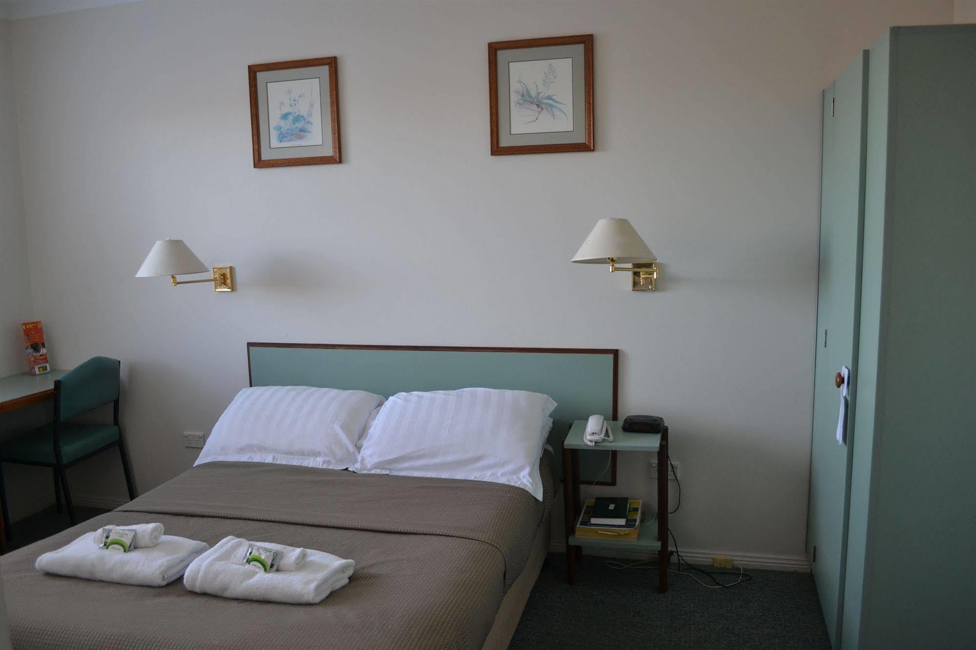 Hobart Tower Motel Exteriör bild